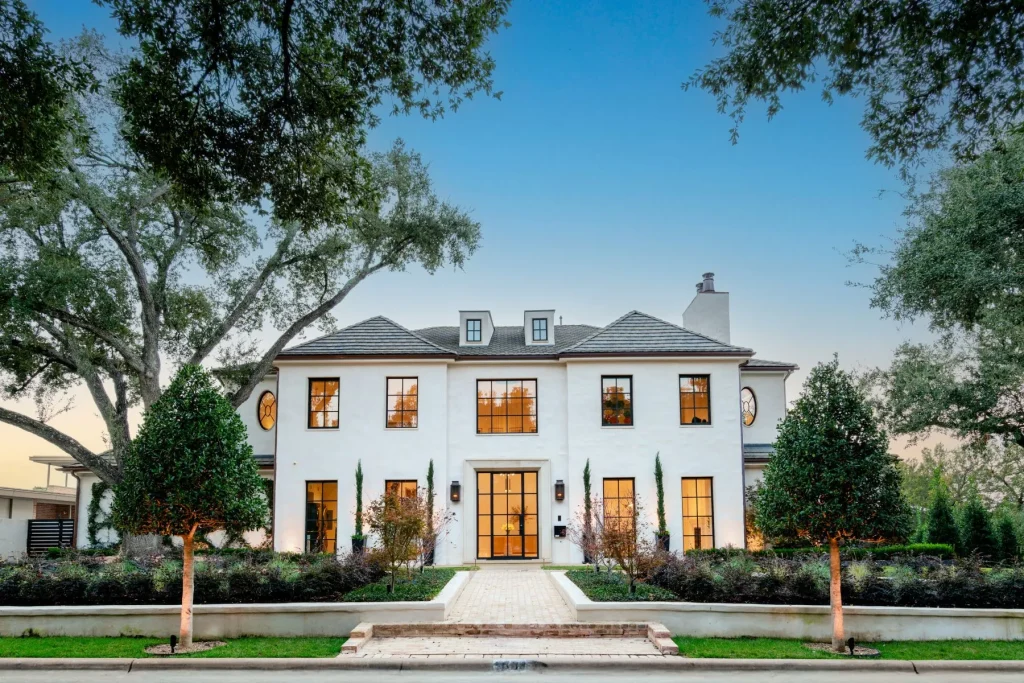 luxury homes with land austin tx,